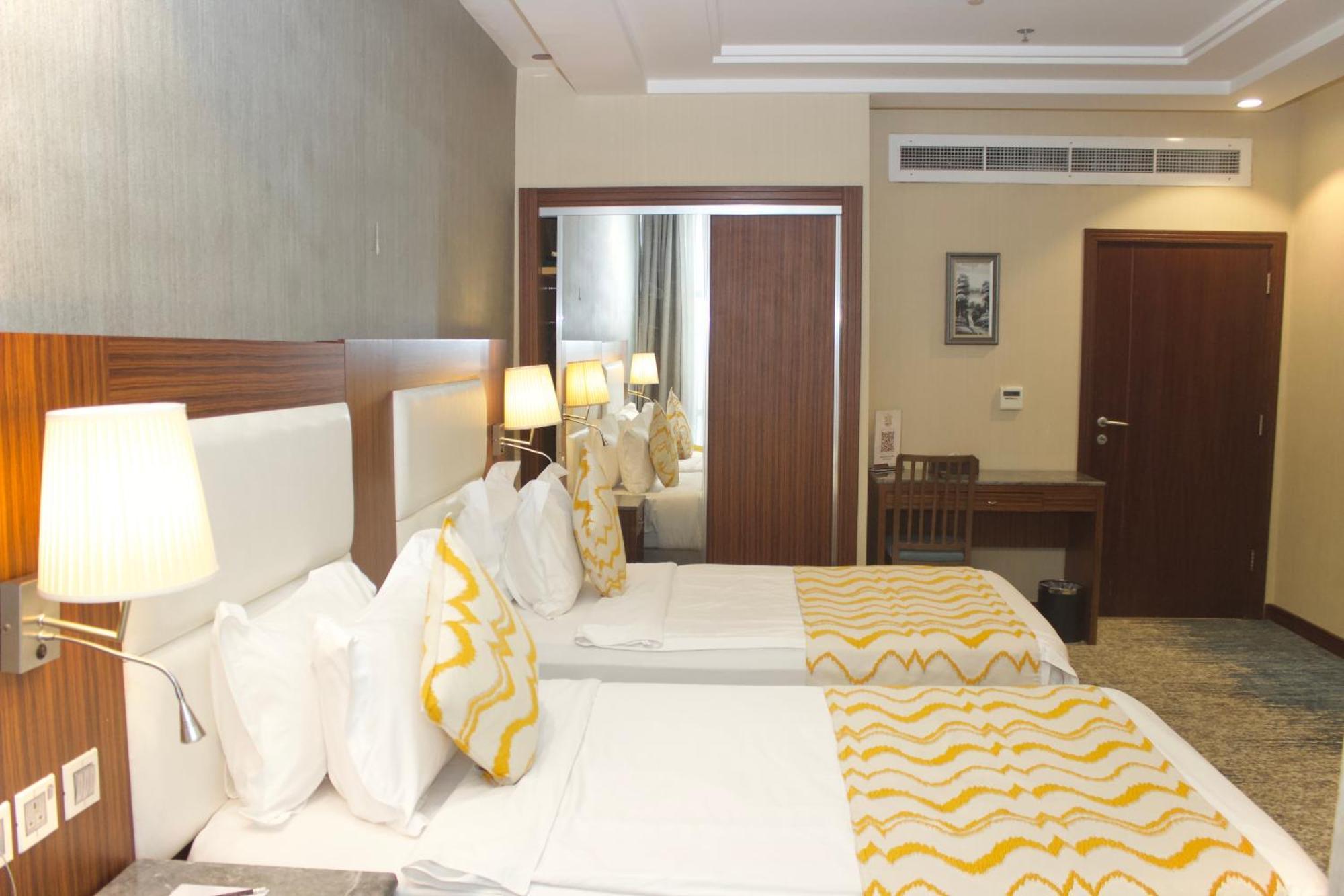 Taj Al Worood Hotel Джеда Екстериор снимка