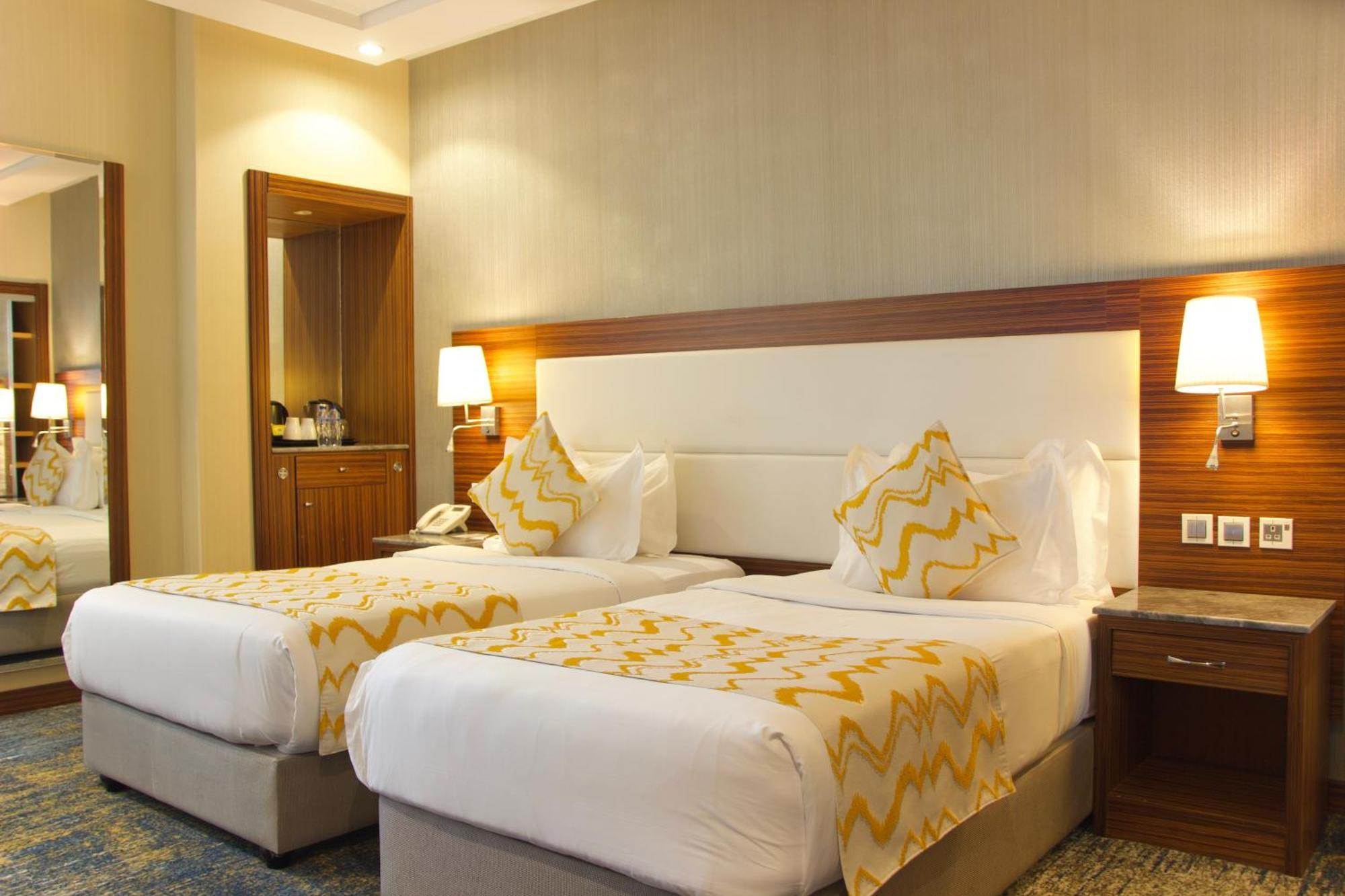 Taj Al Worood Hotel Джеда Екстериор снимка
